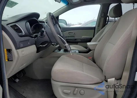 2015 Kia Sedona Lx z USA, uszkodzony, nr VIN KNDMB5C11F6073476